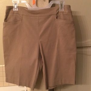 Time and Tru khaki shorts